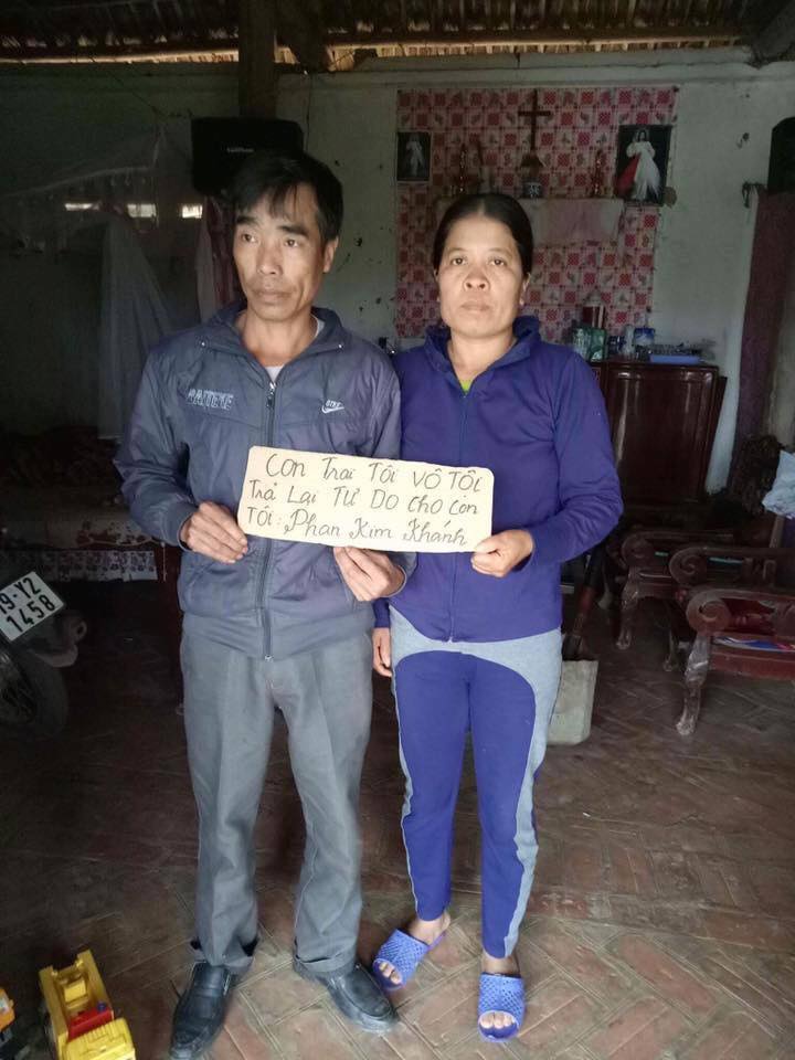 Phan Kim Khanh parents sign